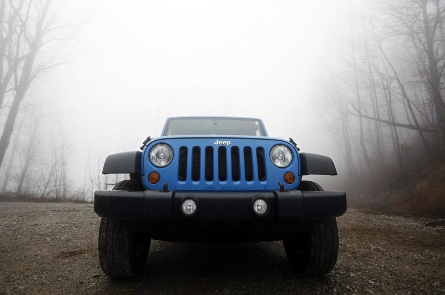  Jeep Wrangler Sport 2012 года  (фото 55 из 60)